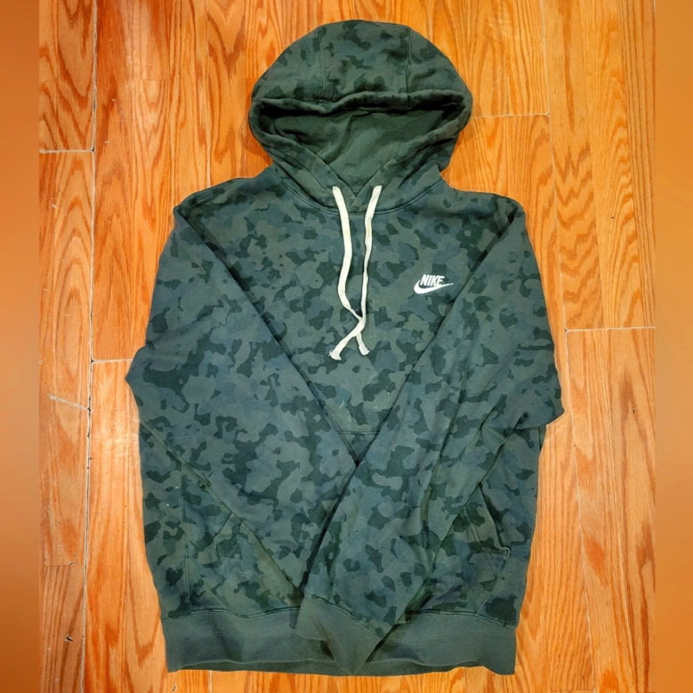 Nike Sportswear Men's Club Green Camo Hoodie